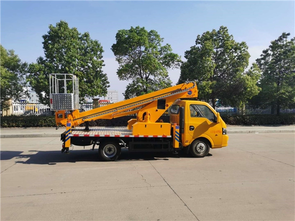 東風(fēng)涂逸20米高空作業(yè)車(chē)