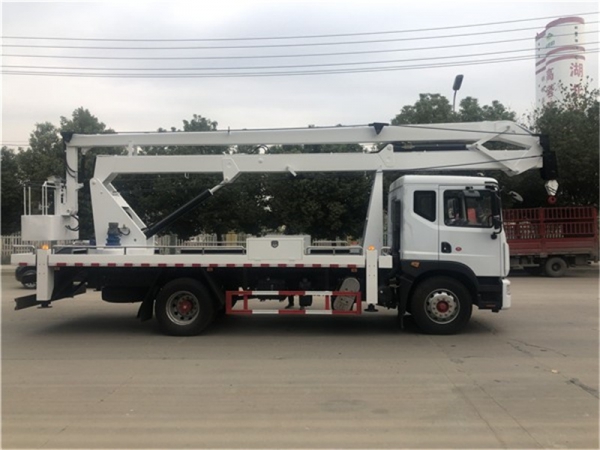 東風(fēng)22米高空作業(yè)車(chē)